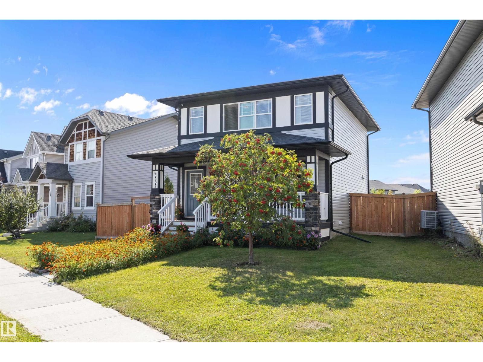 9852 217 ST NW NW
