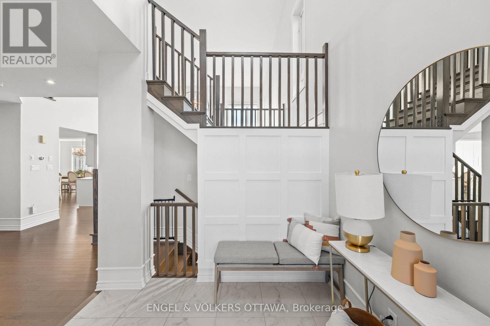 221 COOKS MILL CRESCENT