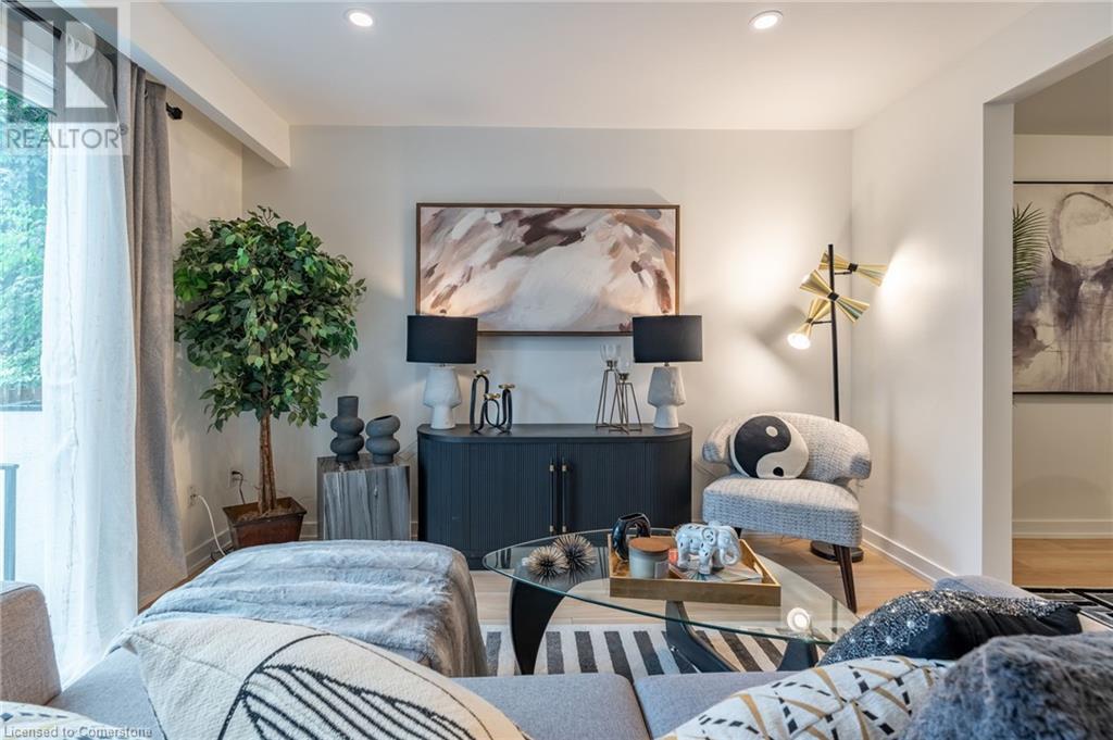 28 WOODMAN Drive N