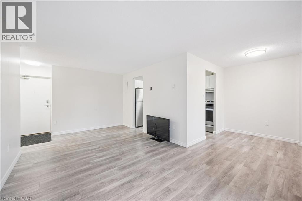 279 CHANDLER Drive Unit# 210