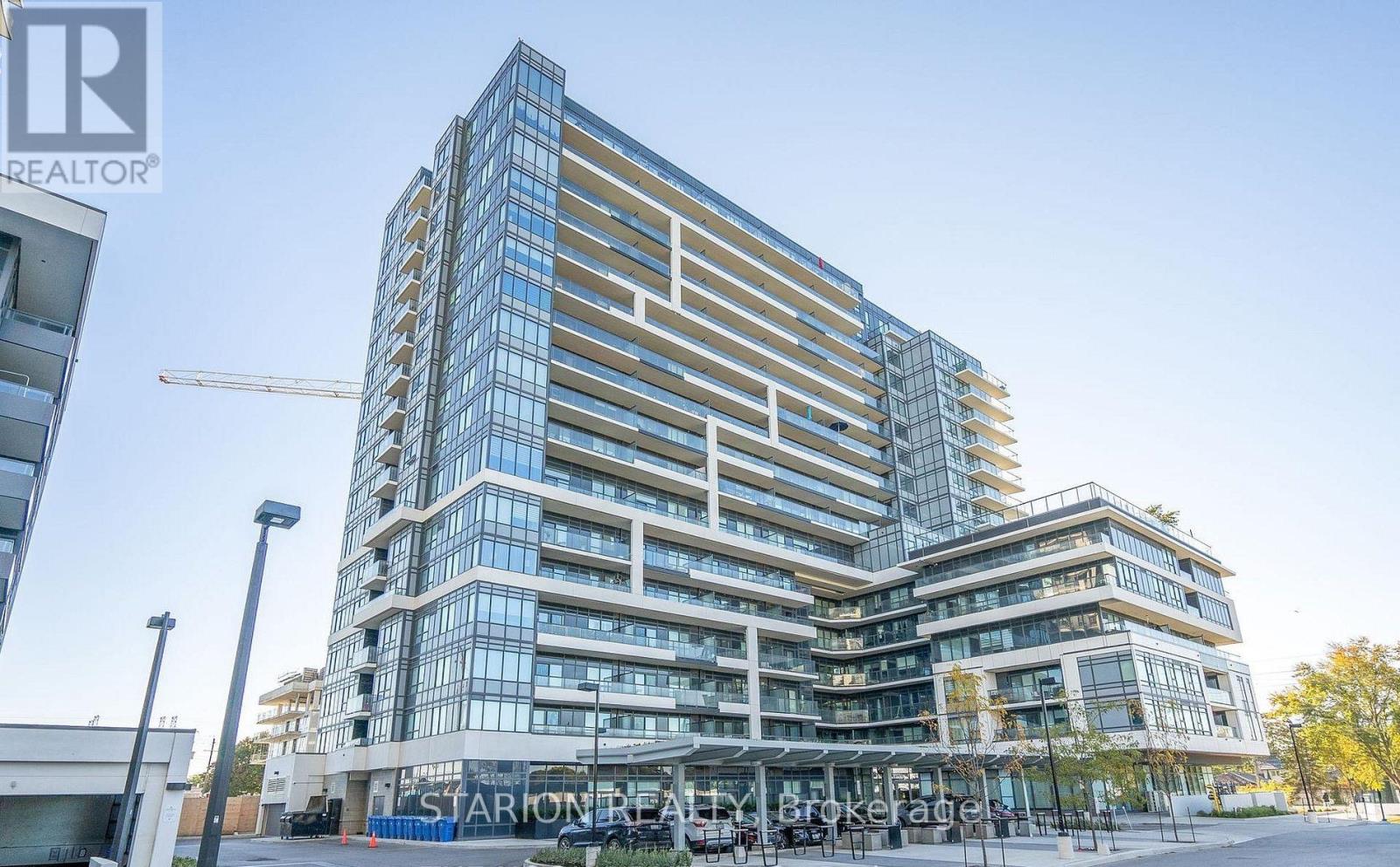 Photo 1 of 28 — 322 - 1480 BAYLY STREET Unit 322, Pickering (Bay Ridges), ON L1W0C2