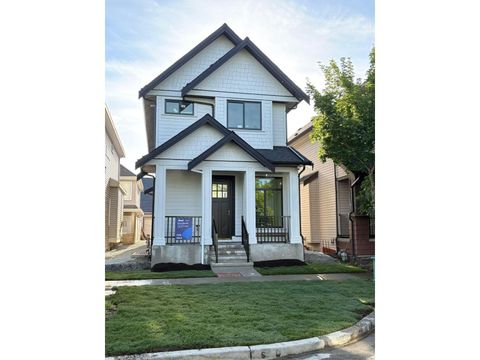 7265 192A STREET Surrey BC V4N5Y3