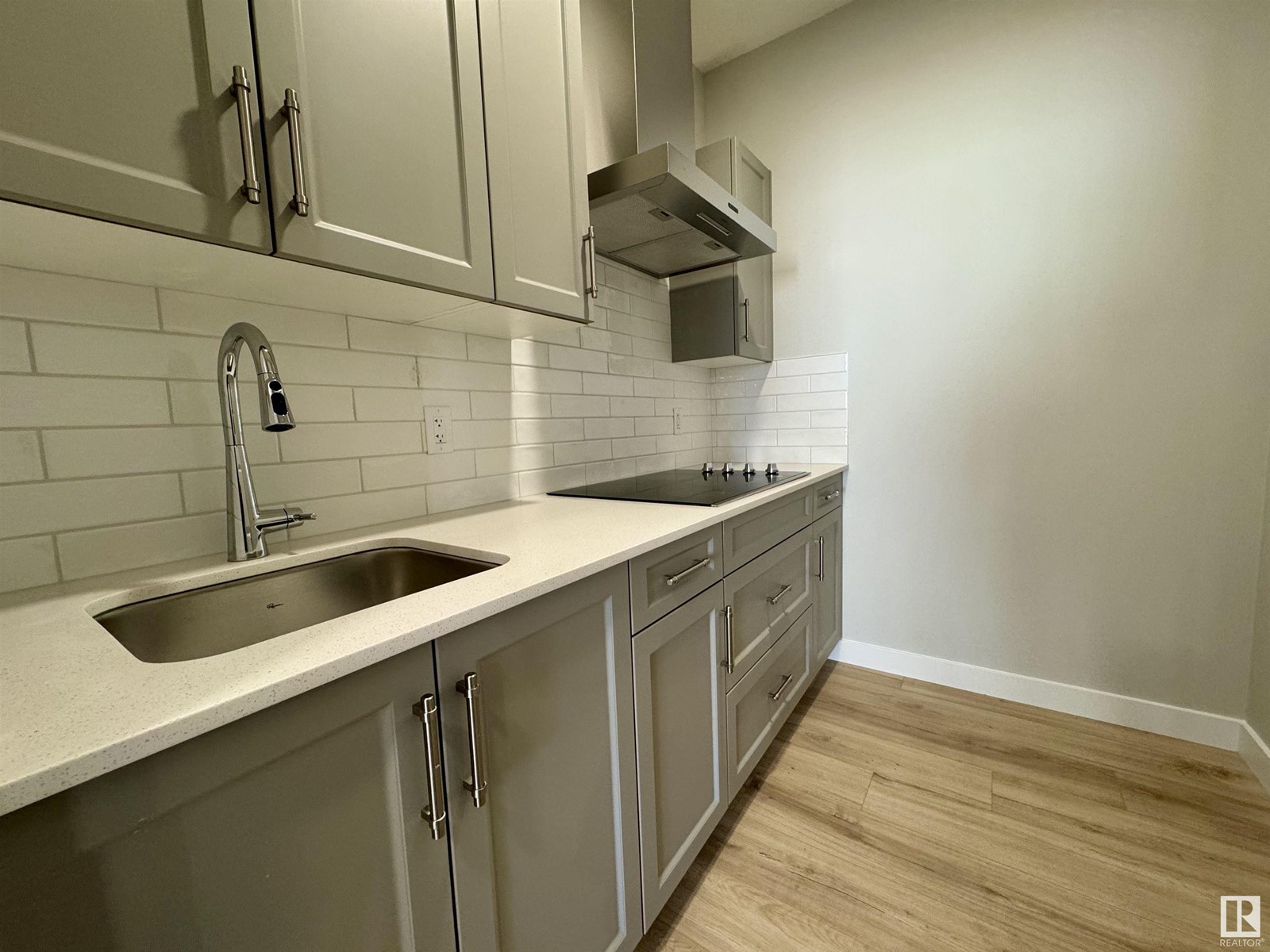 2030 13A AV NW