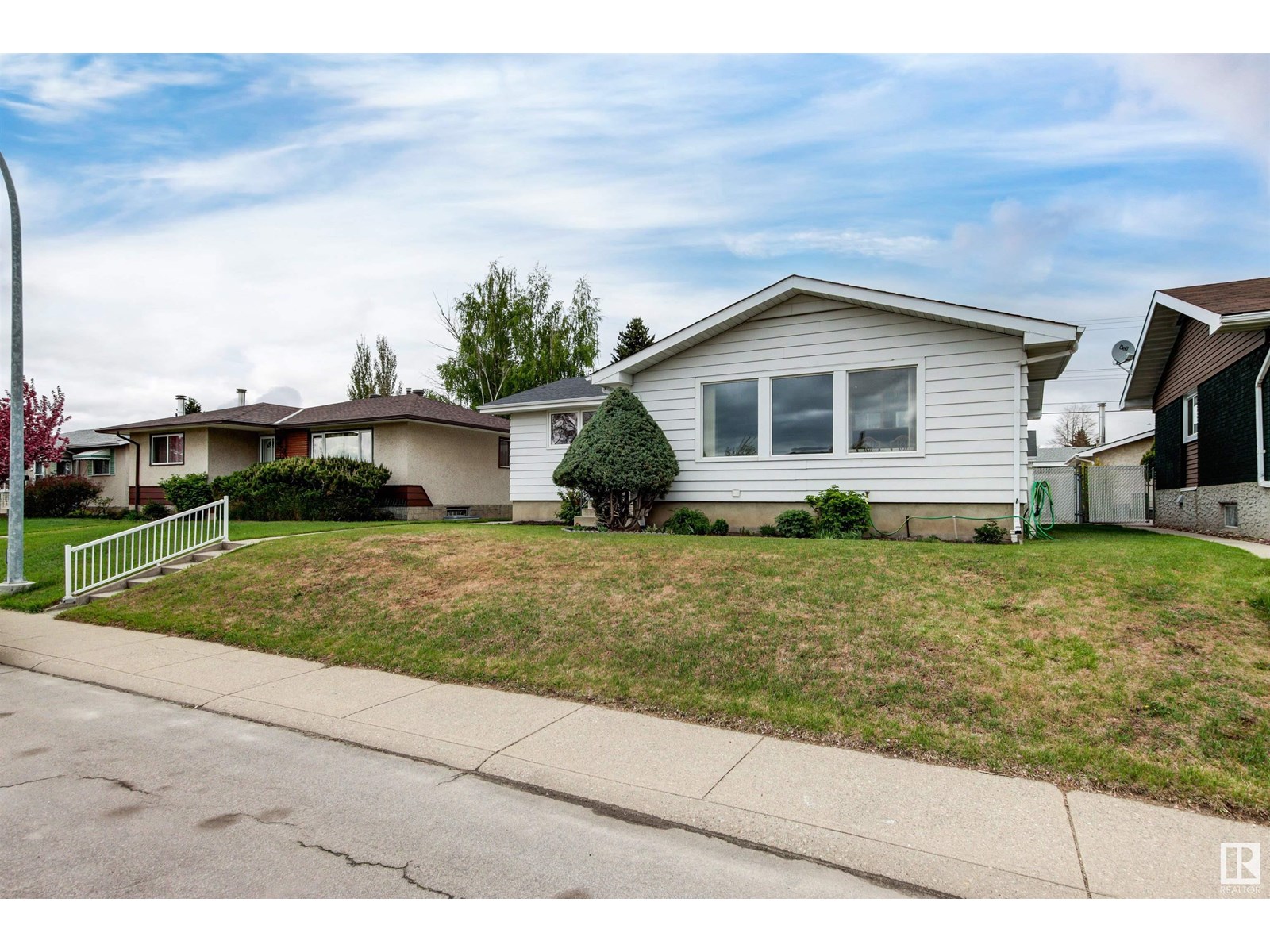 5616 140A AV NW NW