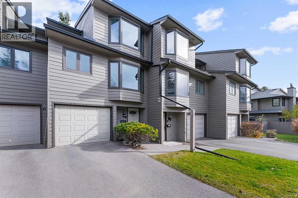 43, 23 Glamis Drive SW