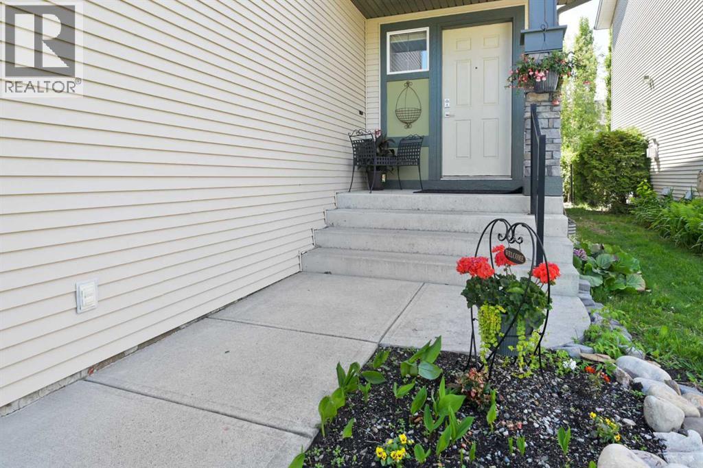 23 Cougar Ridge Link SW