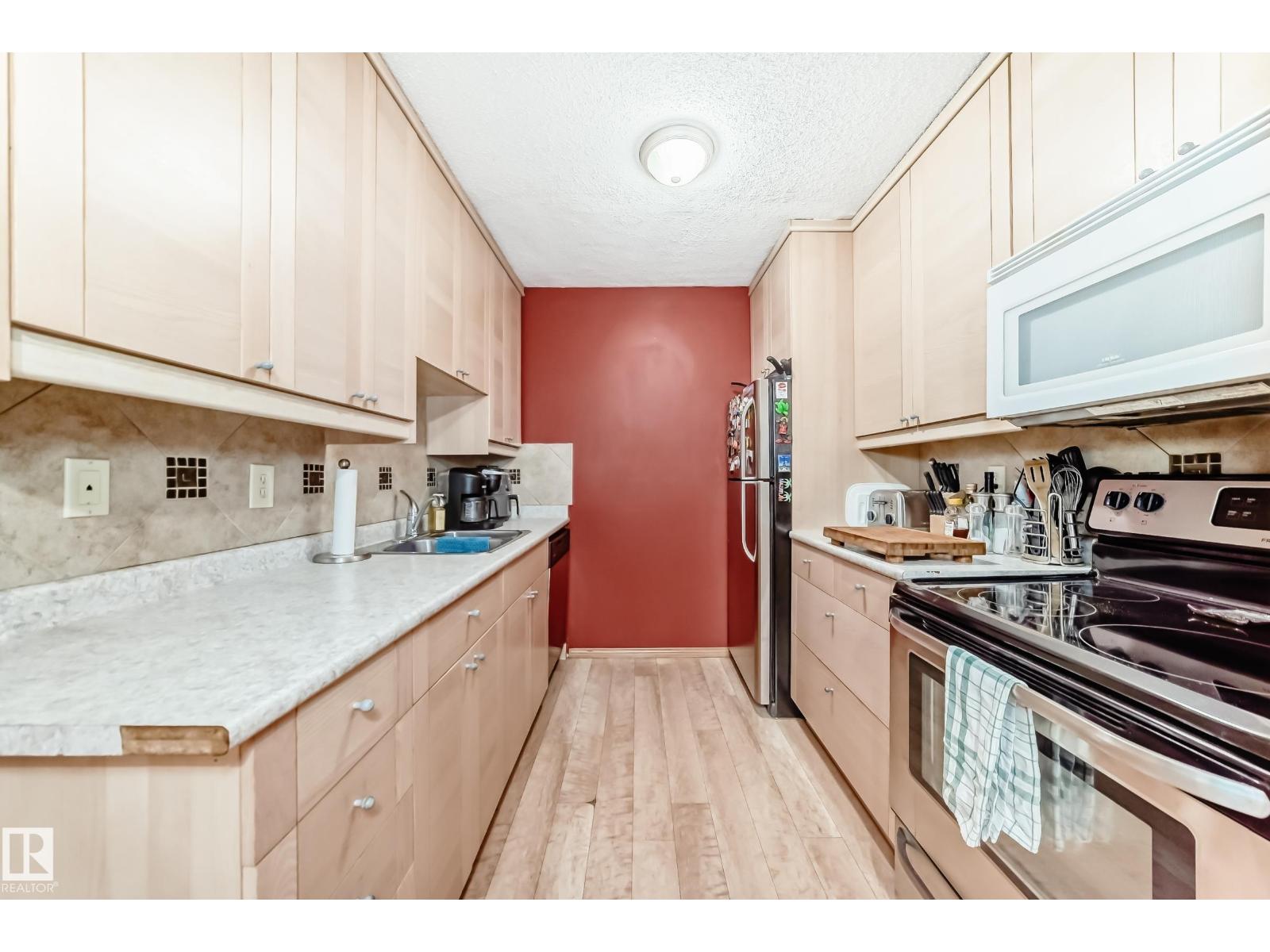 3151 139 AV NW