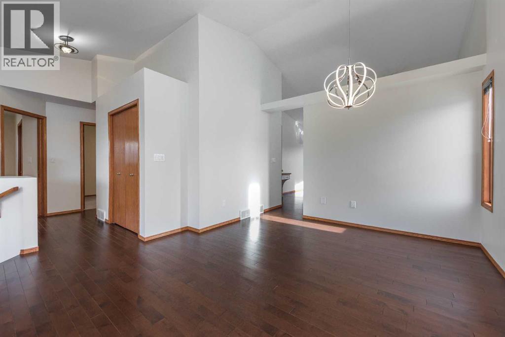 137 Arbour Ridge Heights NW