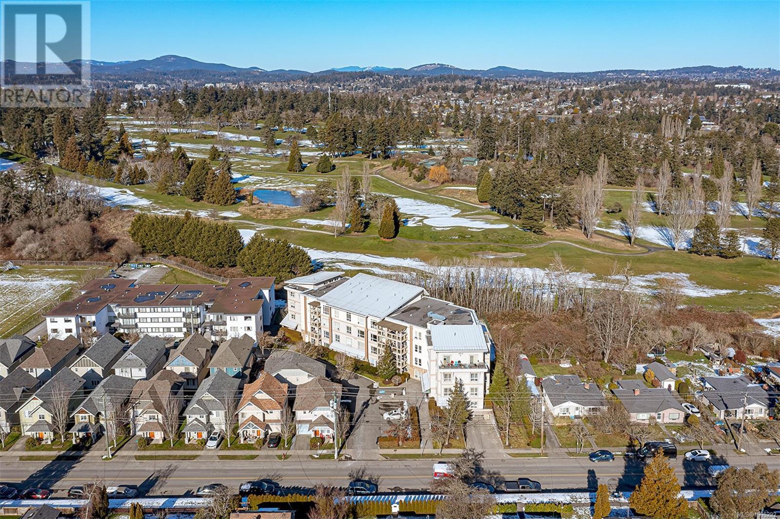 203 1156 Colville Rd