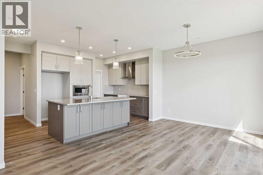 374 Hotchkiss Manor SE