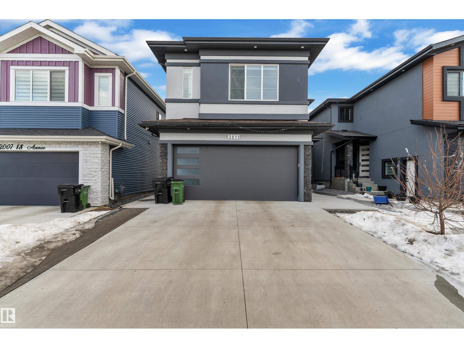 2011 18 AV NW