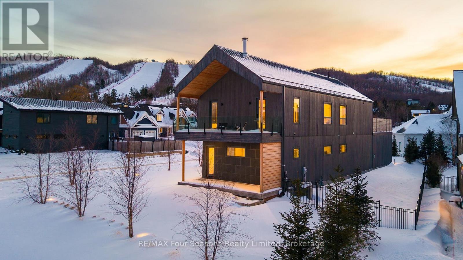 126 COURCHEVEL CRESCENT