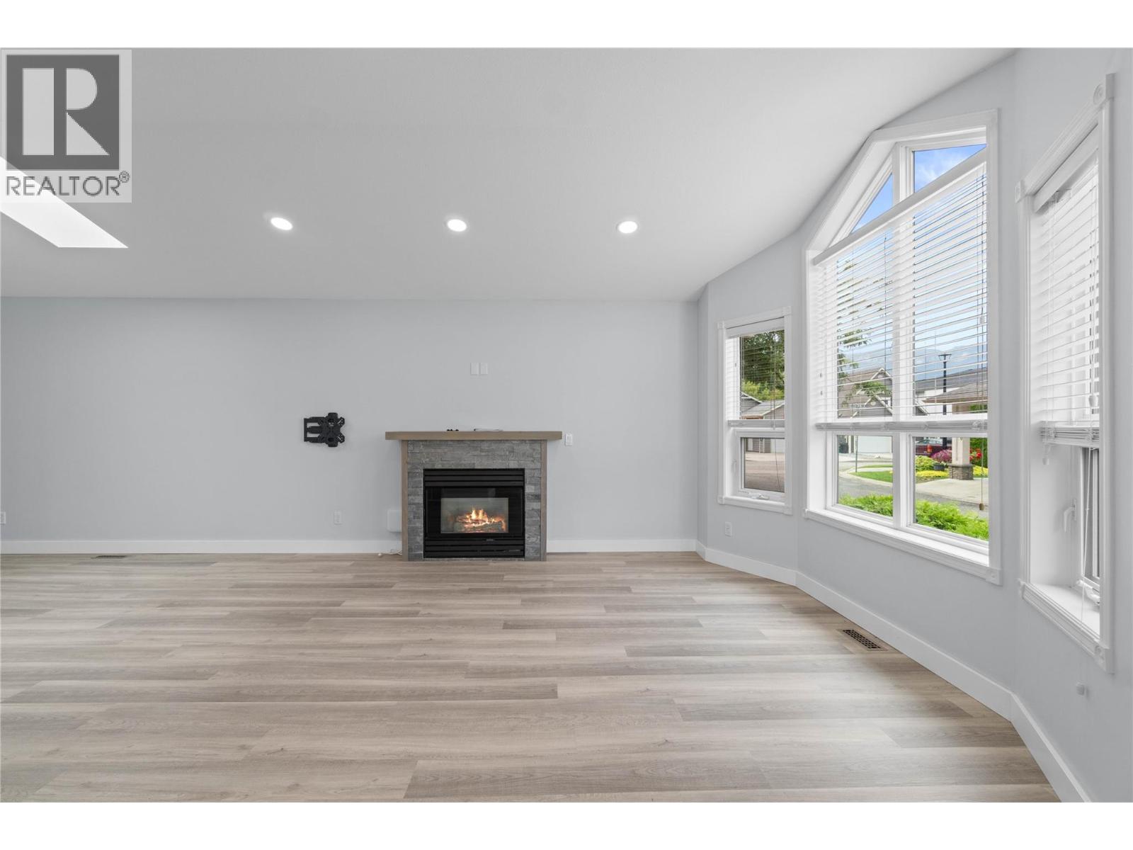 350 Hudson Street NW Unit# 3