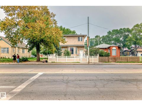 10711A 95 ST NW Edmonton AB T5H2C8