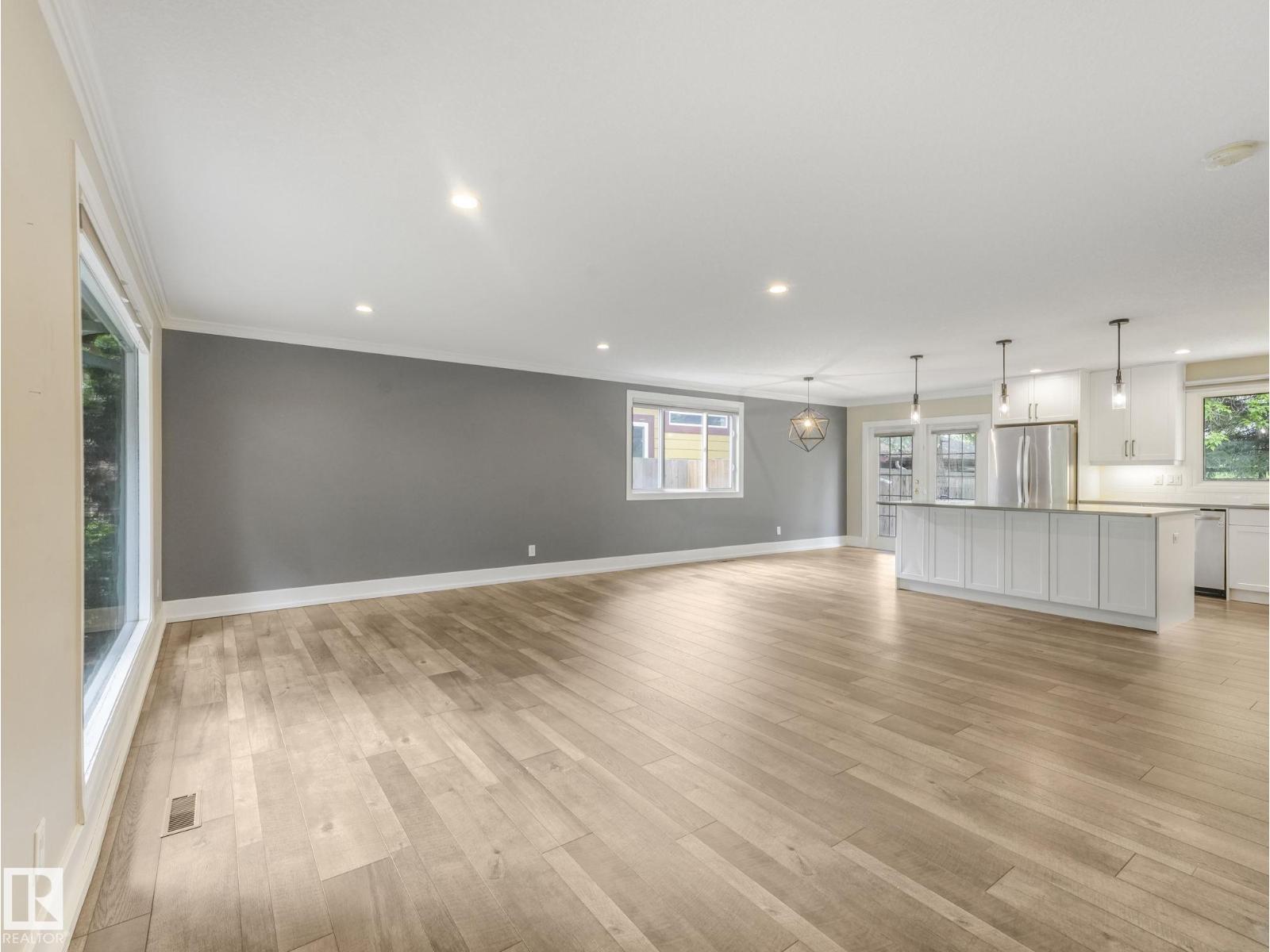 5708 144 ST NW