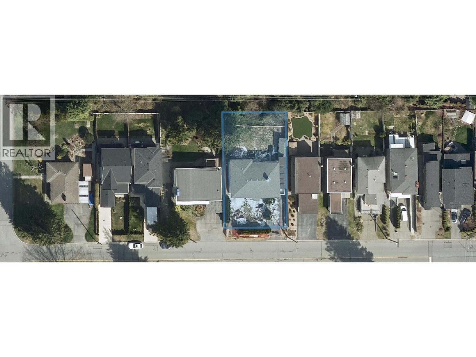 946 MONTROYAL BOULEVARD