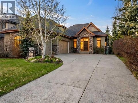 62 Discovery Vista Point SW Calgary AB T3H5T1