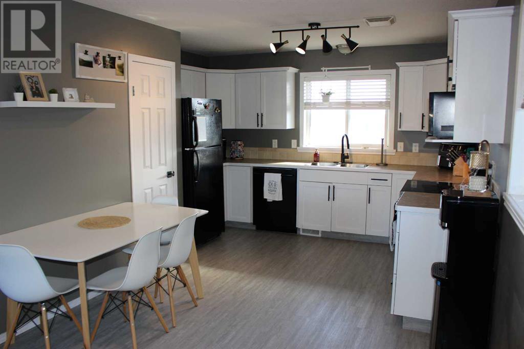 281 Aberdeen Road W