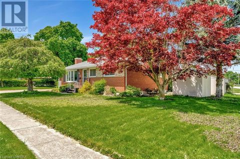 1017 BRAESIDE Street Woodstock ON N4S4T3