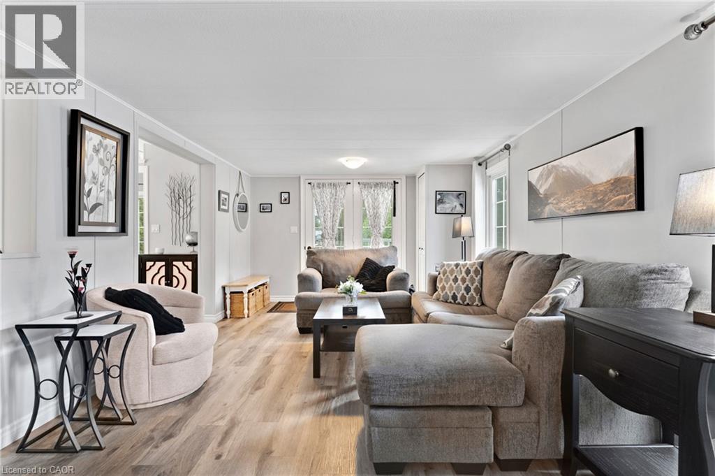 5 WILLOWDALE Road