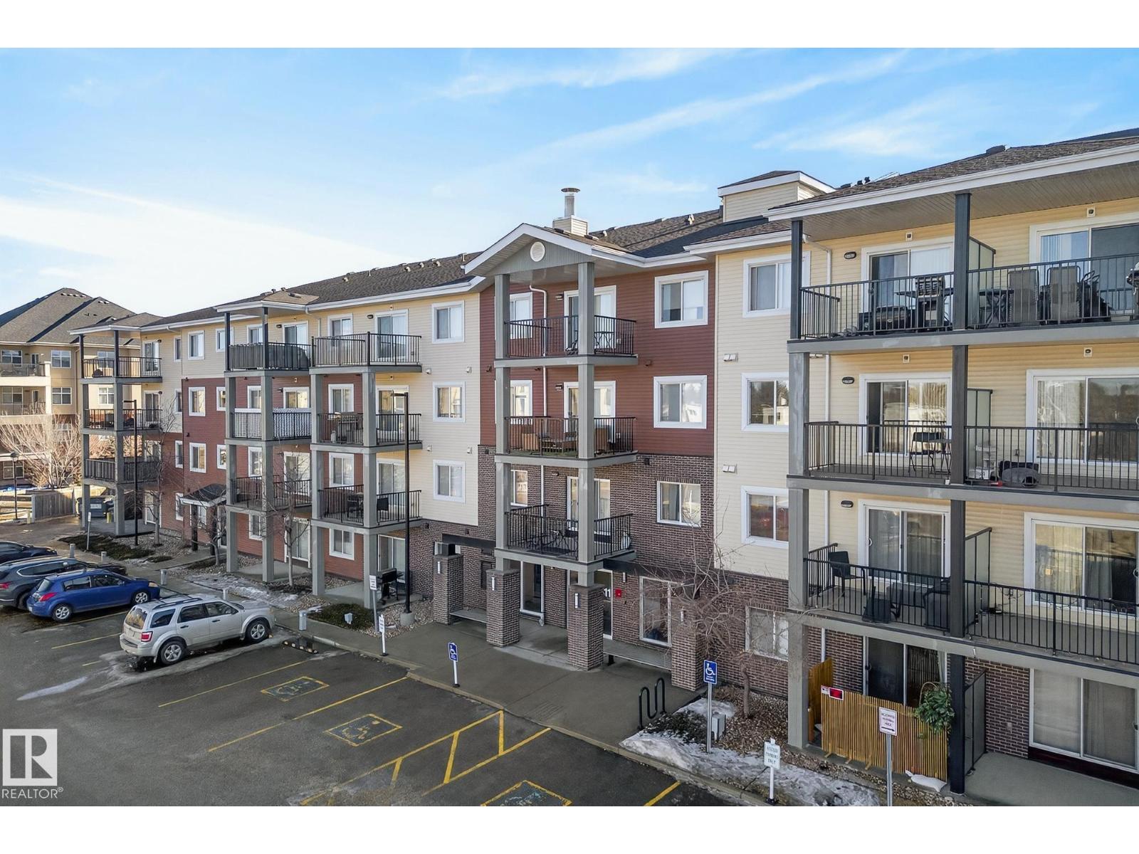 #405 7711 71 ST NW