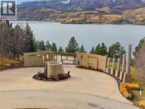 180 Sheerwater Court Unit# 8 Kelowna BC V1V2X1