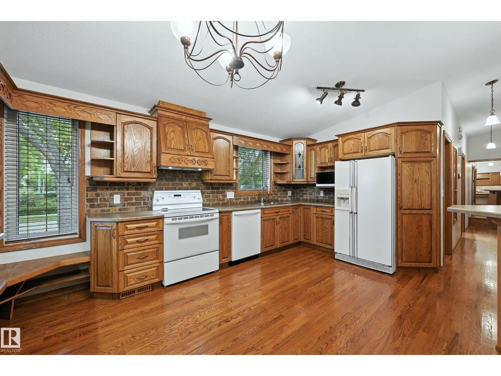 9404 SHERRIDON