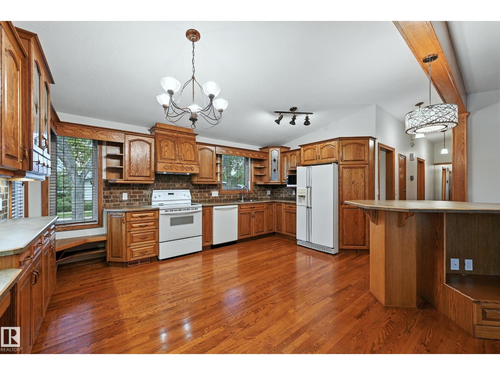 9404 SHERRIDON