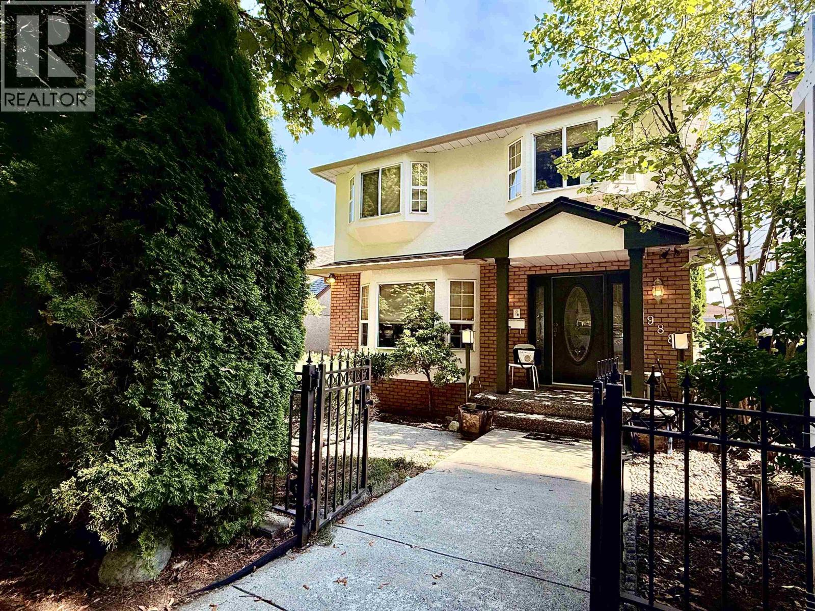 4988 SHERBROOKE STREET