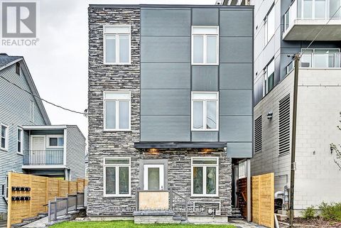 12 JOLLIET AVENUE Ottawa ON K1L5H5
