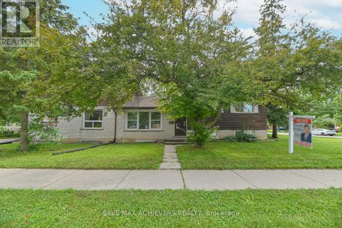 367 HOLLY STREET N Waterloo ON N2L4G2