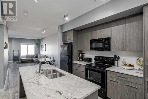 37 Stonehouse Crescent NW High River AB T1V1G1