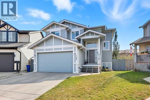 129 Luxstone Green SW Airdrie AB T3B3B9