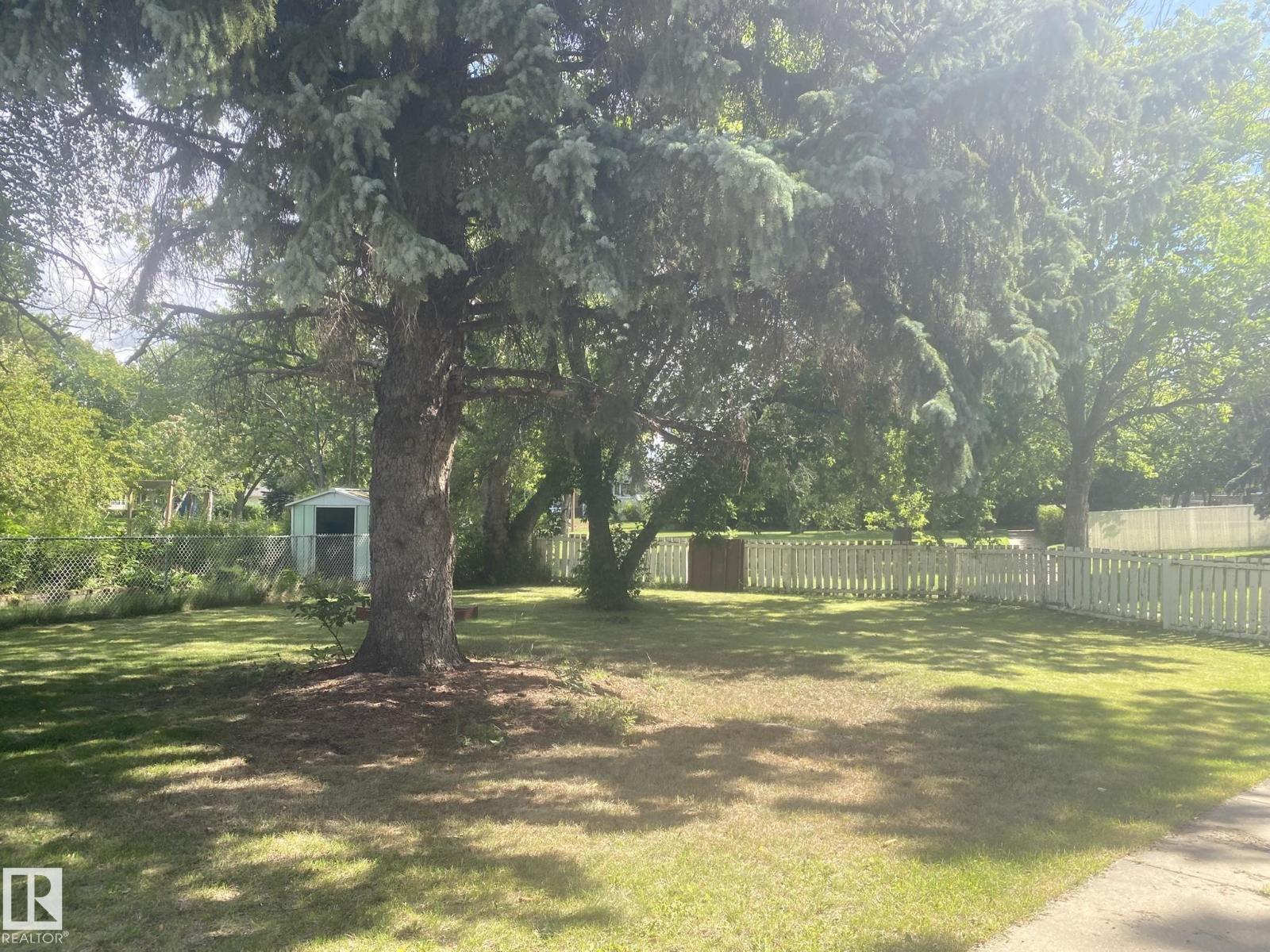 5 ROSS DR