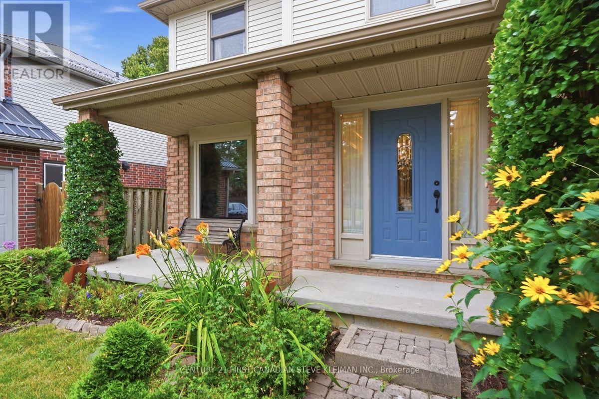 39 MARTINET AVENUE