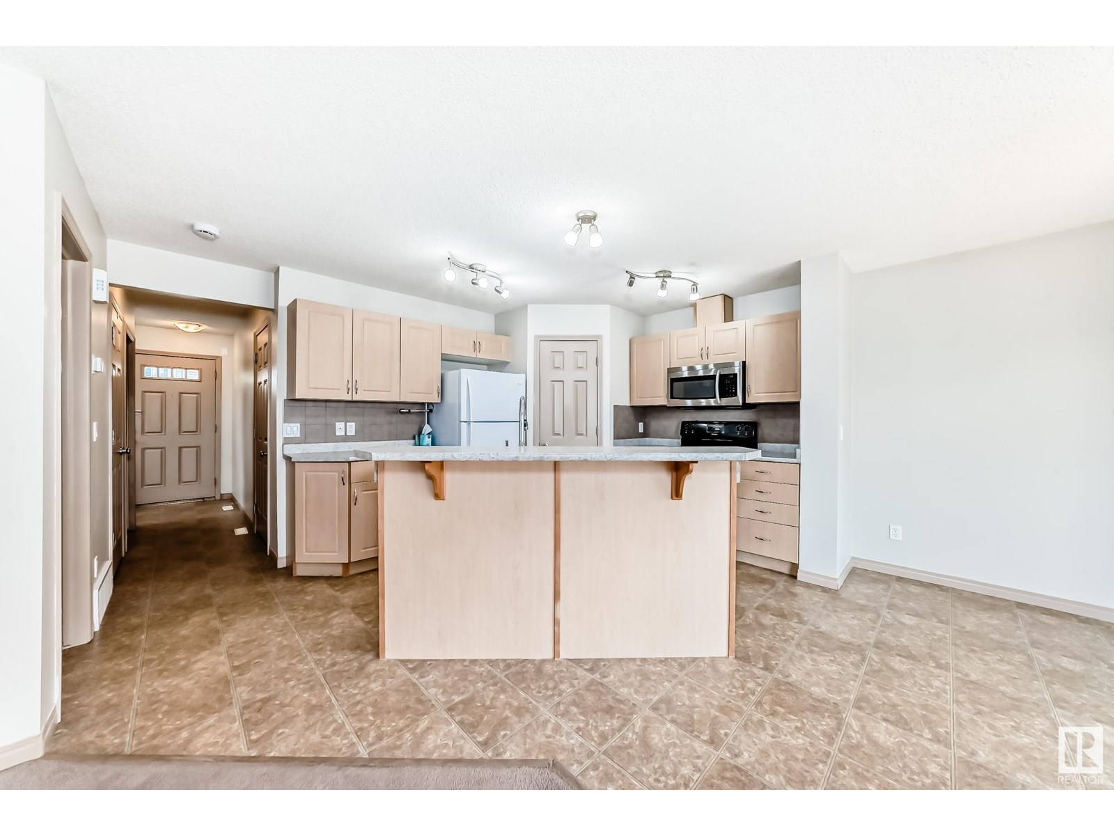 #2 1128 156 ST NW