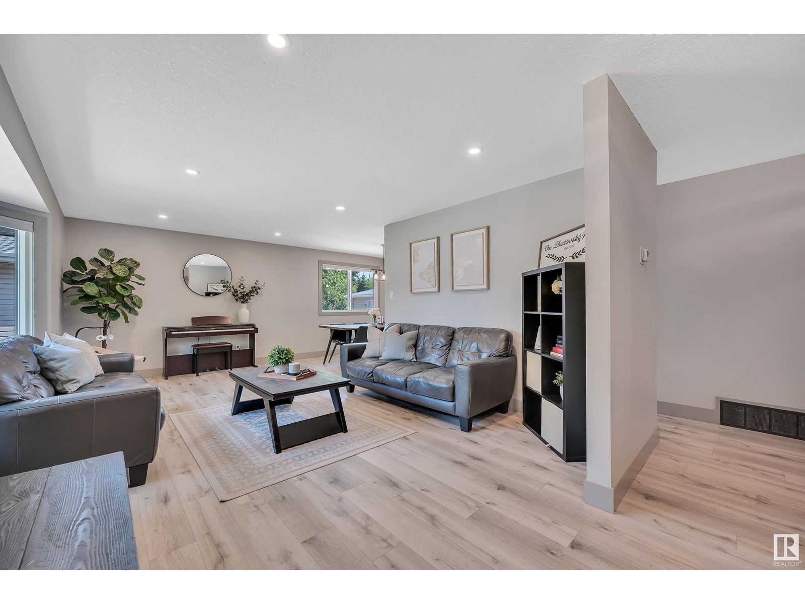 550 ALDER AV