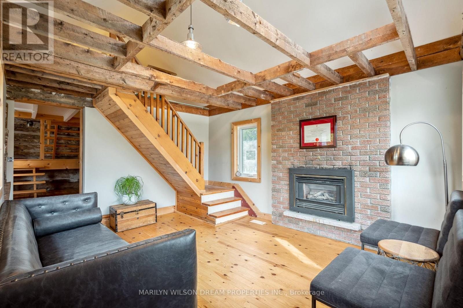 1418 STITTSVILLE MAIN STREET
