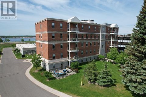 969 Queen ST # 205 Sault Ste. Marie ON P6A2C2