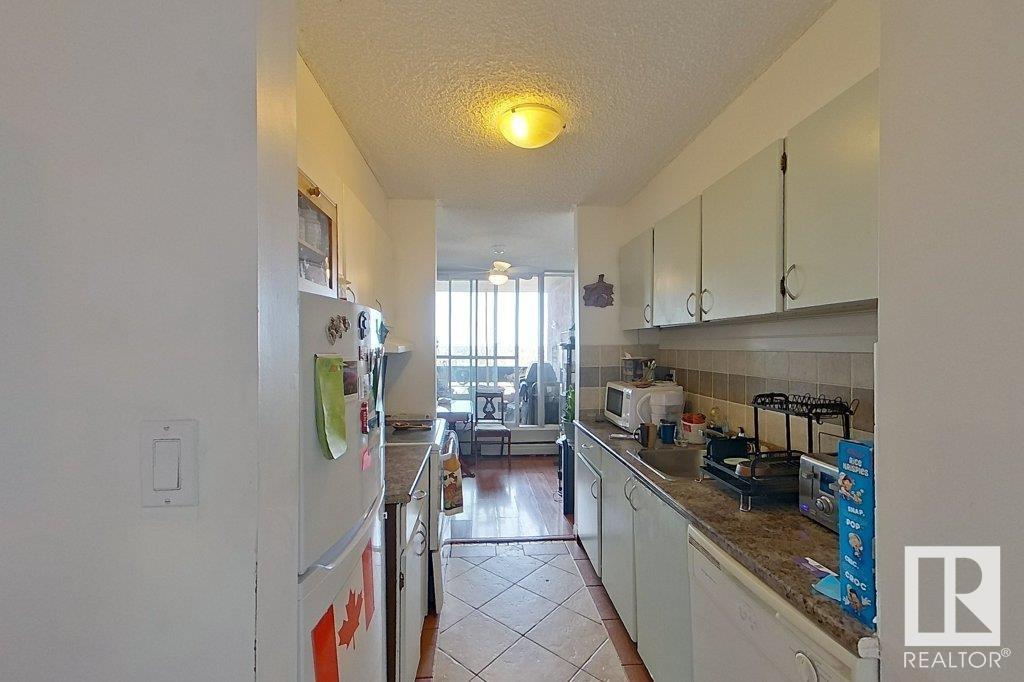 #111 8735 165 ST NW