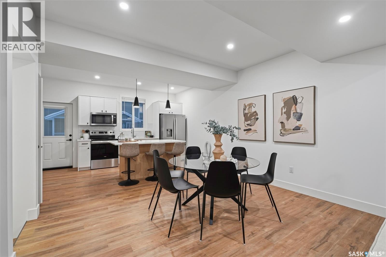 123 3220 11th STREET W