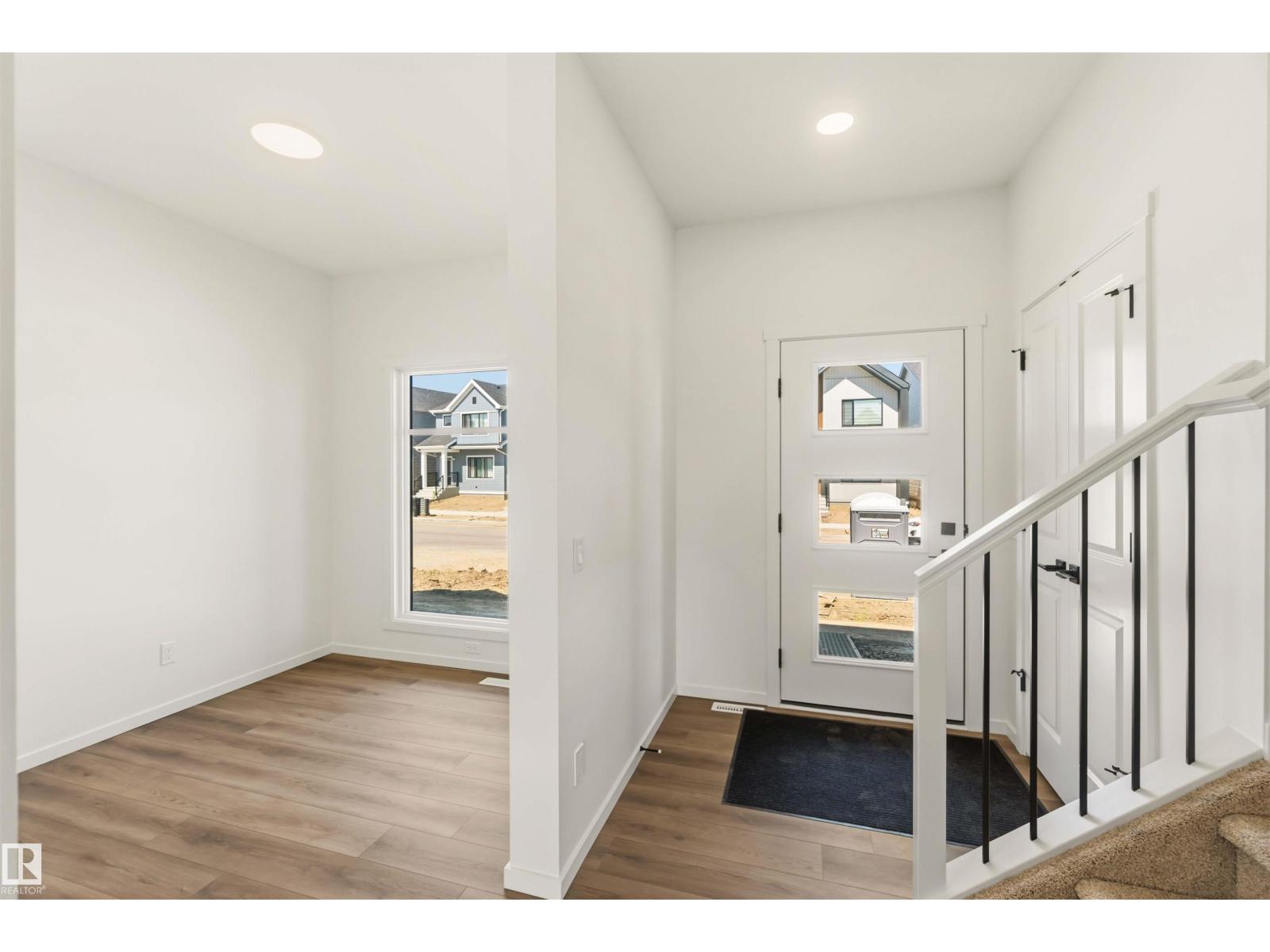 265 CHAPPELLE DR SW