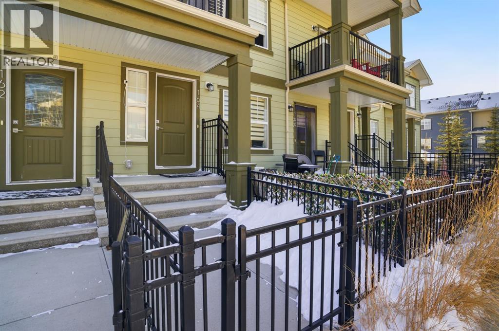 164 Evanscrest Gardens NW