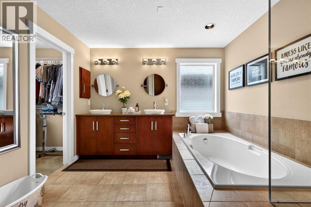 44 Elgin Meadows Link SE