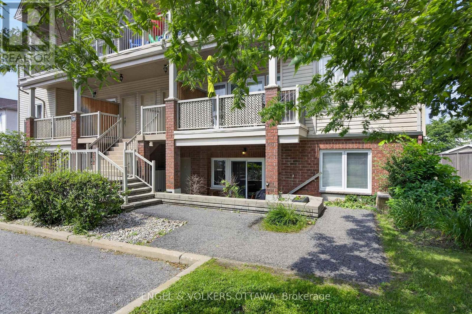 4 - 165 WATERBRIDGE DRIVE