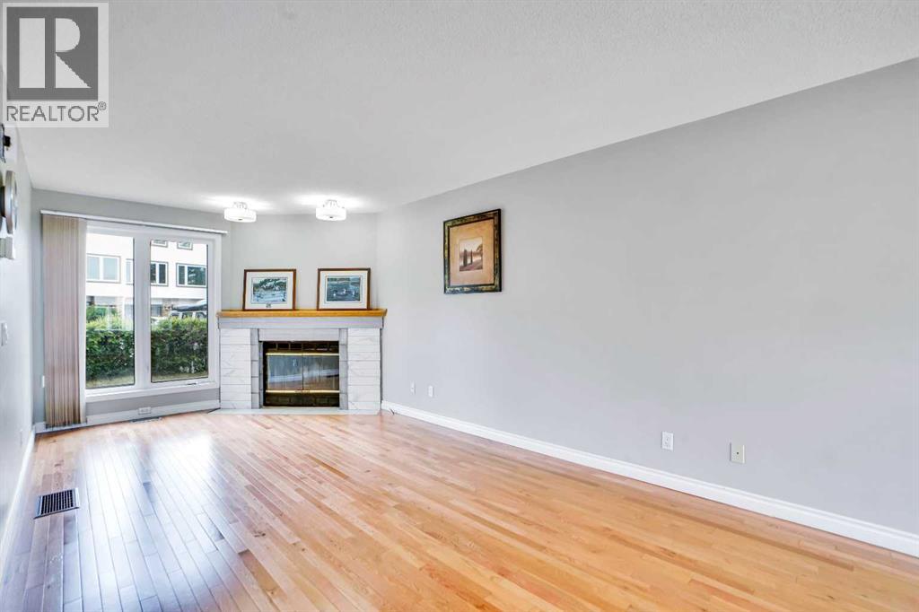 219 Coachway Lane SW