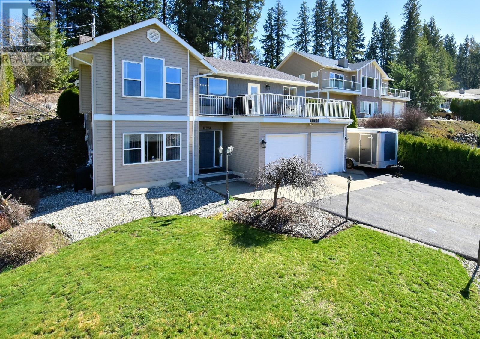 2175 Lakeview Drive