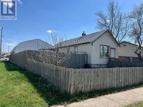 303 2 Street N Vulcan AB T0L2B0