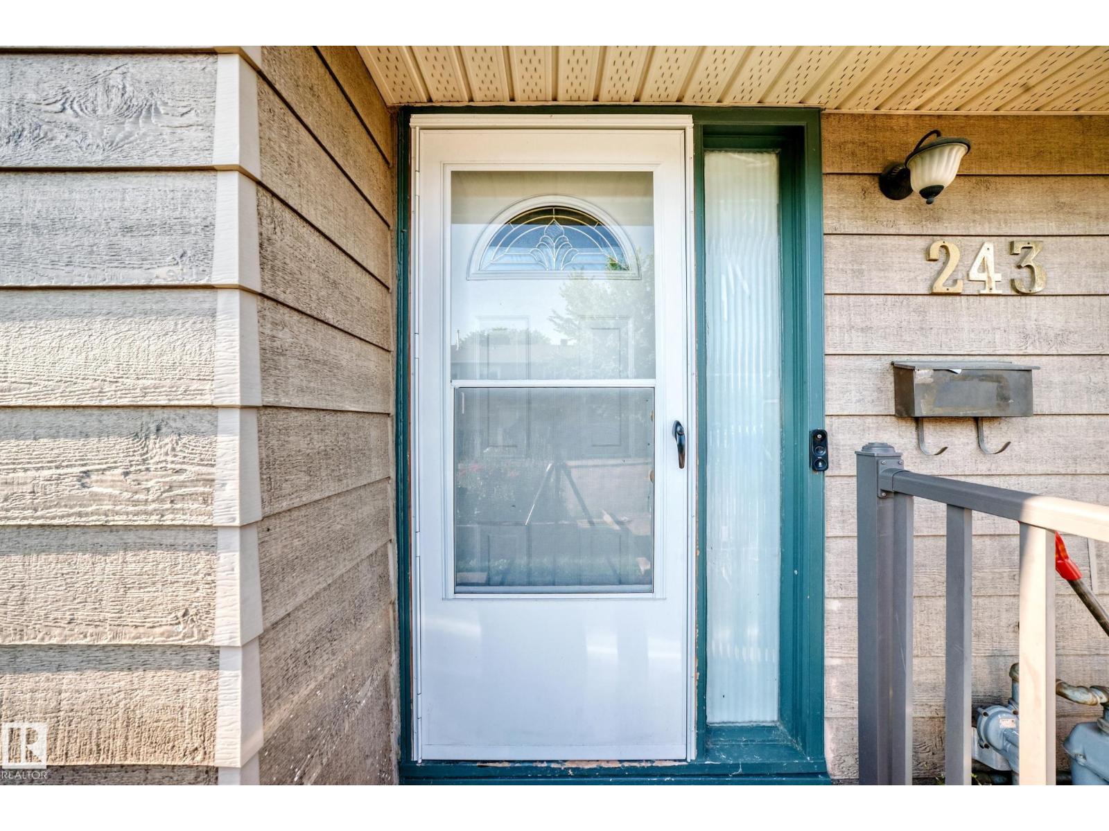 243 Abbotsfield RD NW