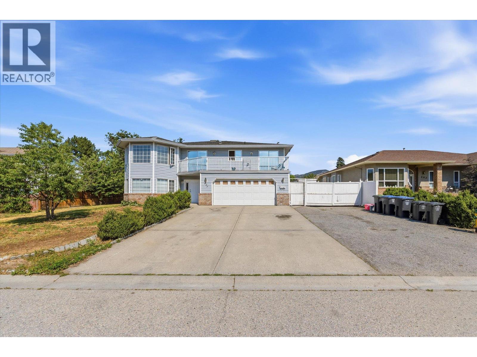 693 Mayfair Court